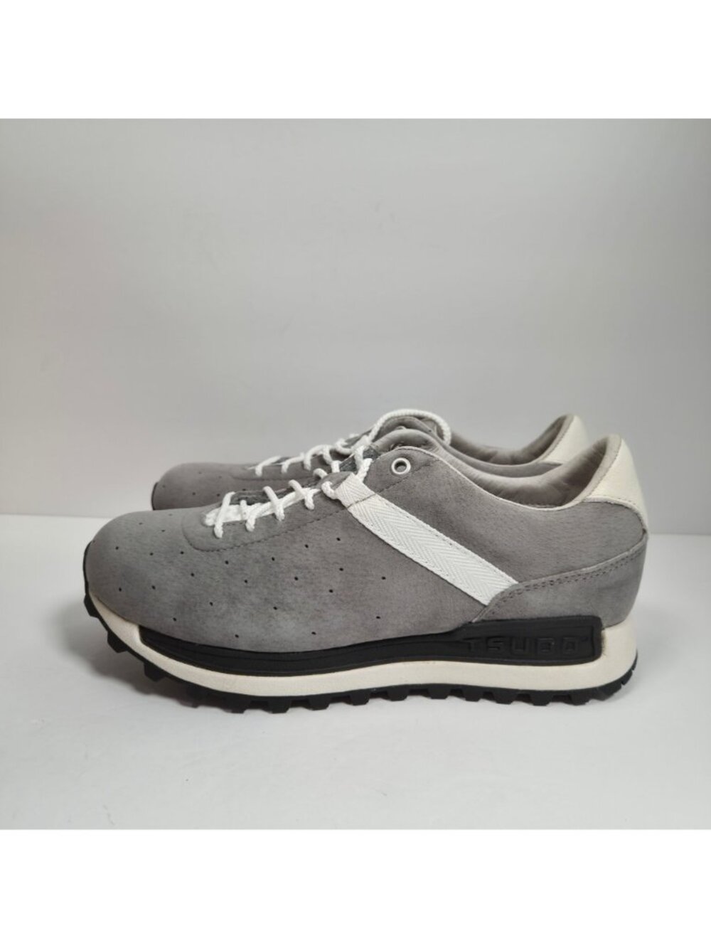 Tsubo Hybrid Jogger Tora Women's Gray Suede Sneakers US Size 7-8 NEW NO SIZE TAG - Picture 2 of 11